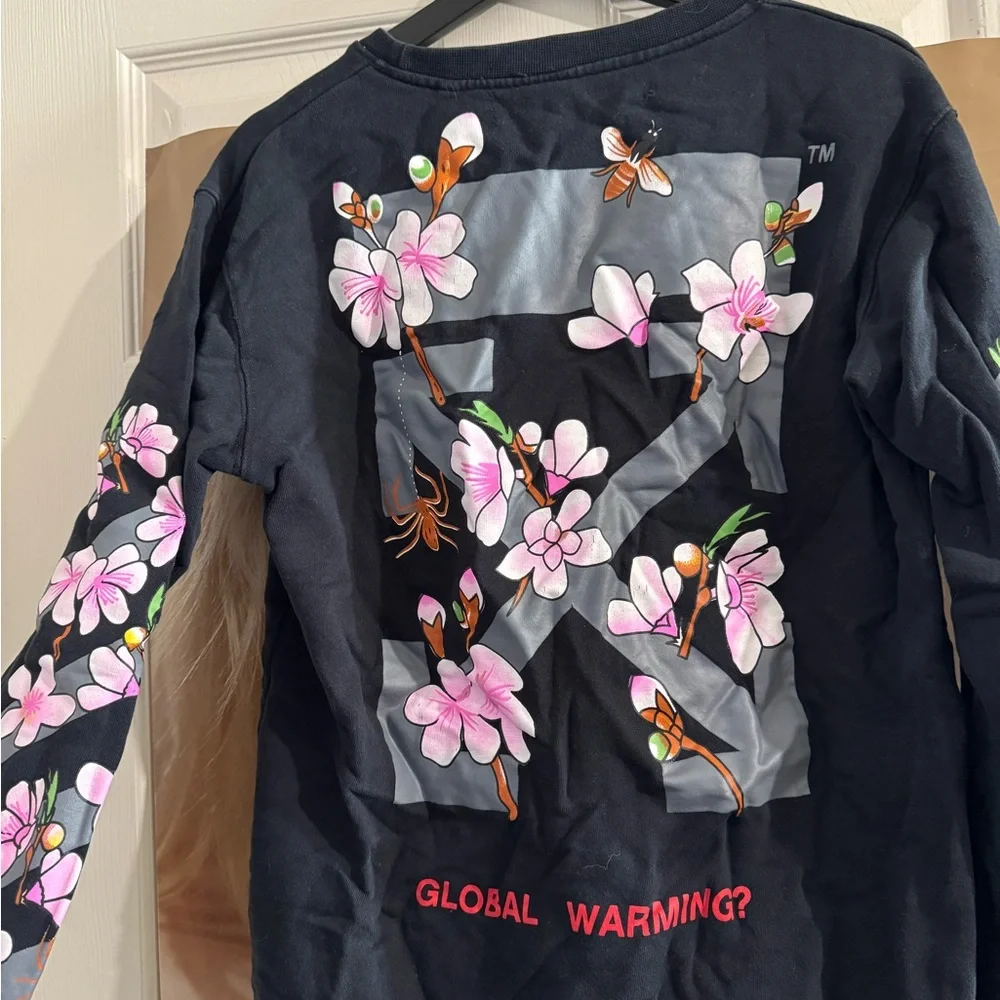 Off-White Black Garment with Striped Tag - Picture 2 of 5